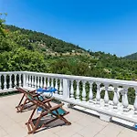 Skopelos Country *