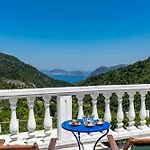 Skopelos Country Villa *
