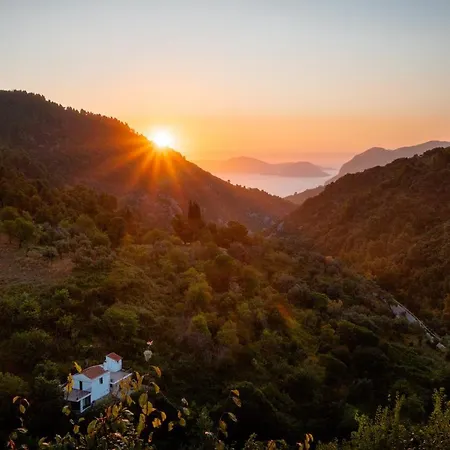 Skopelos Country
